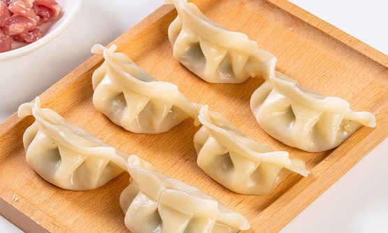 Hvordan frekvensomdannelsesmotorer forbedrer ydelsen af rustfrit stål dumpling -maskiner